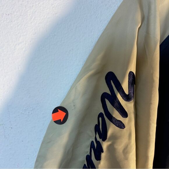 Warner Bros Store Jacket Large Cast Crew Blue Hollywood Varsity Looney Tunes VTG - Picture 14 of 16